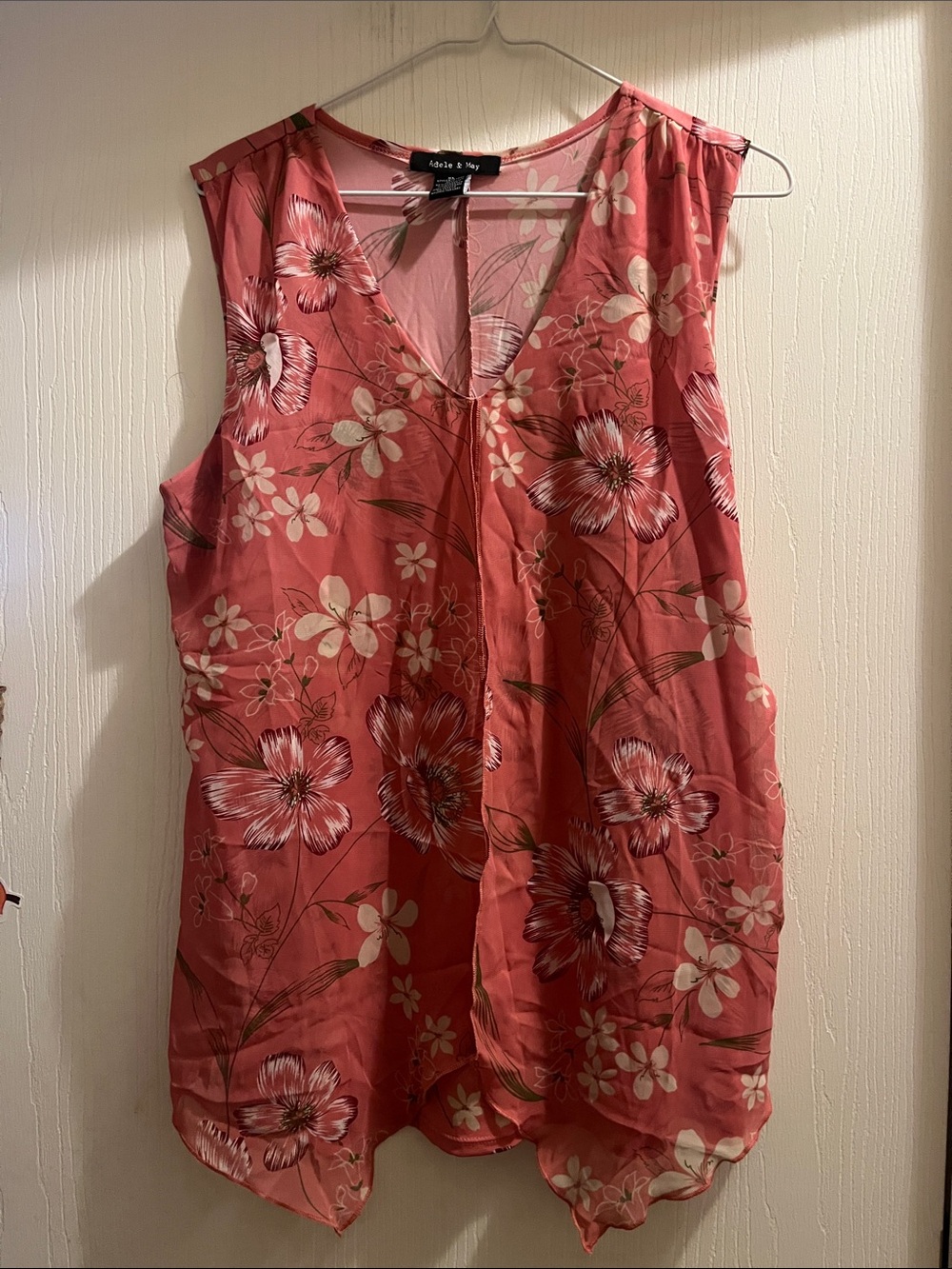 Coral Floral V-Neck Sleeveless Top